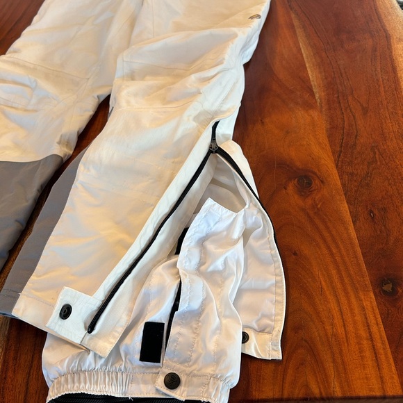 Mountain Hardwear Conduit Snow Pants Ski Snowboard. Women’s Medium. - Picture 8 of 10